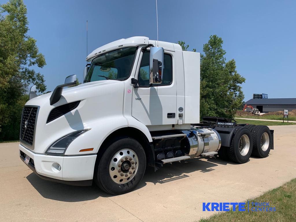 2019 VOLVO VNR64T-300 V904948U - image 1 of 6