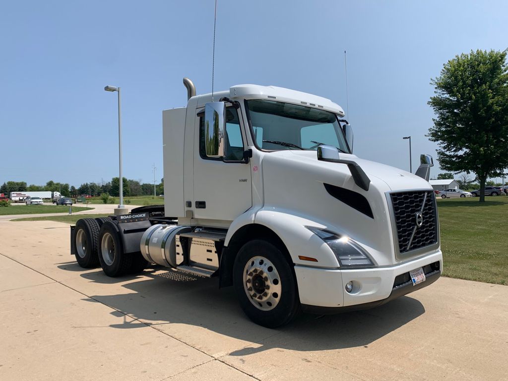 2019 VOLVO VNR64T-300 V904948U - image 6 of 6