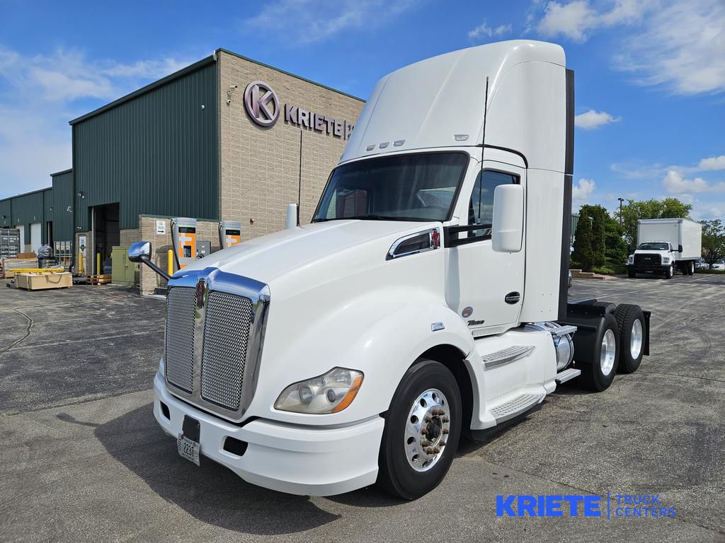 2019 KENWORTH T680 KW243876U - image 1 of 6