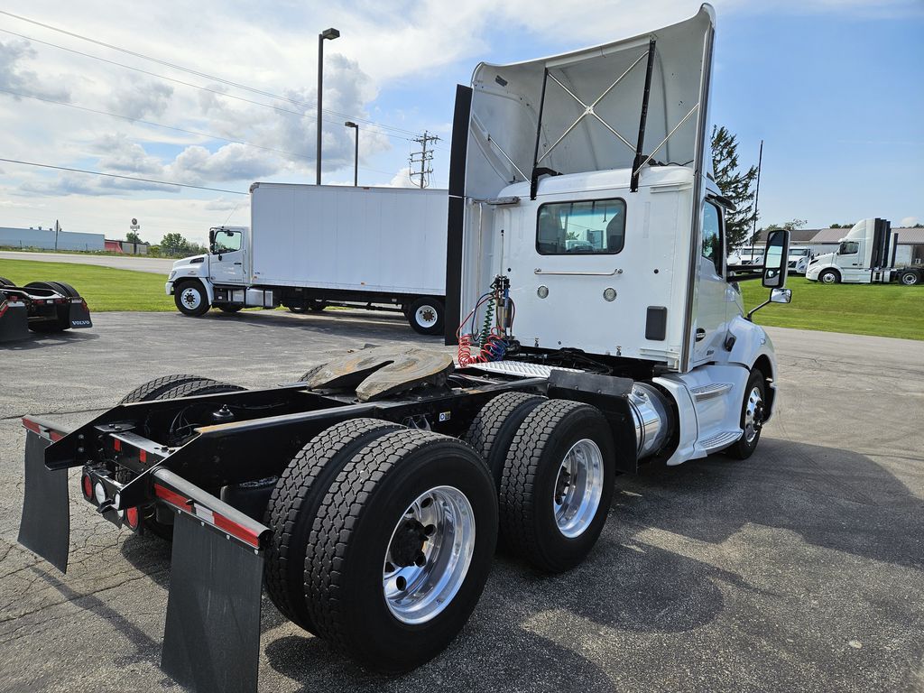 2019 KENWORTH T680 KW243876U - image 5 of 6