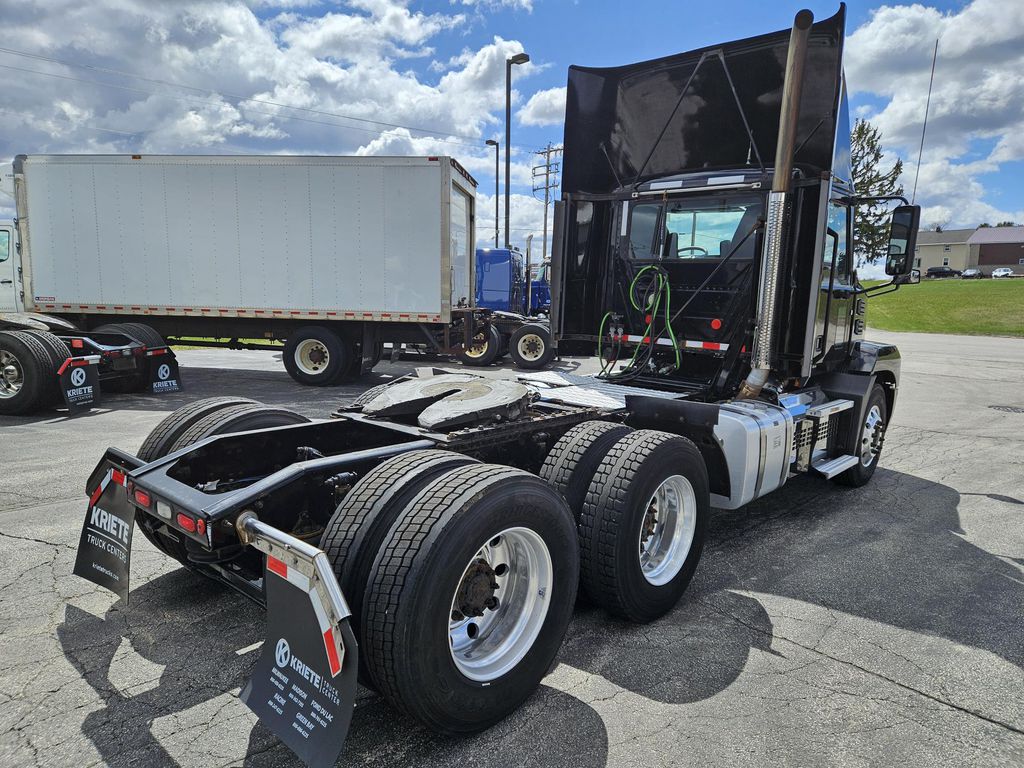 2019 MACK AN64T MAC7194U - image 5 of 6