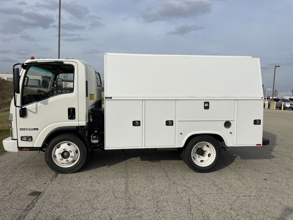 2024 ISUZU NPR-HD GAS IZ212708 - image 2 of 6