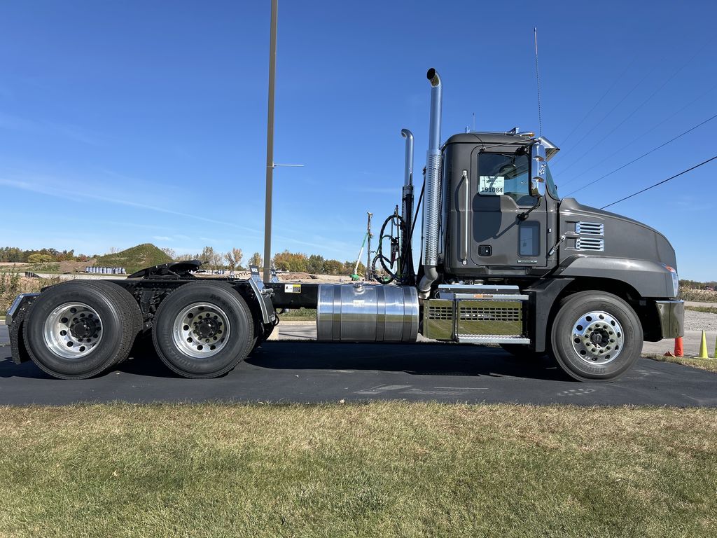 2025 MACK AN64T DC AN052015 - image 6 of 6