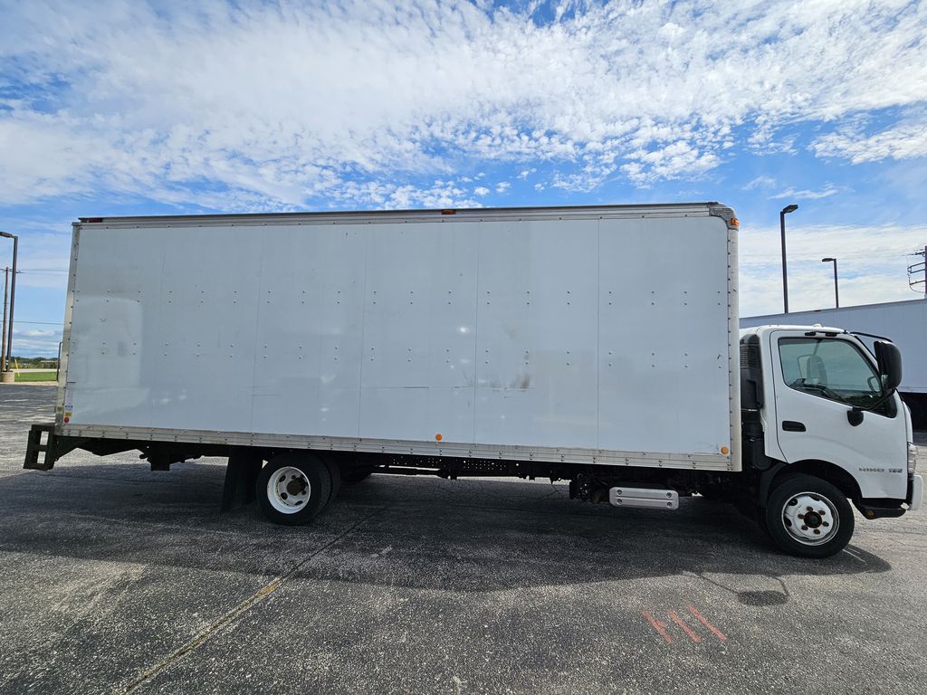 2018 HINO 195 H8210U - image 6 of 6