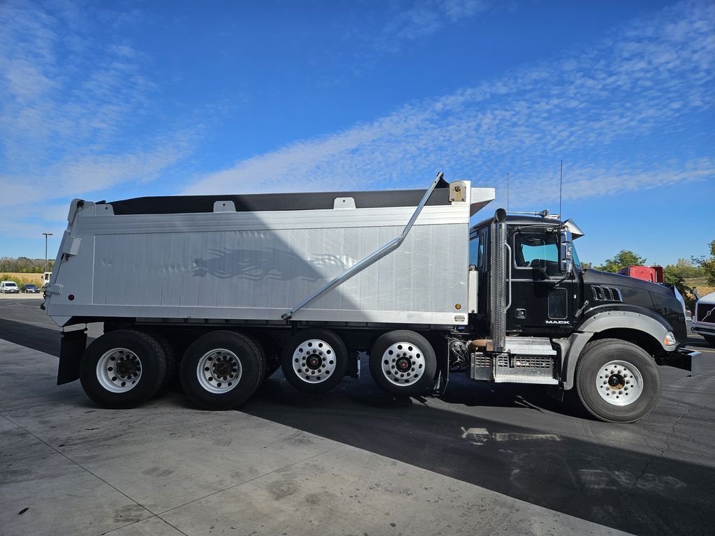 2018 MACK GU813 MAC40035U - image 6 of 6