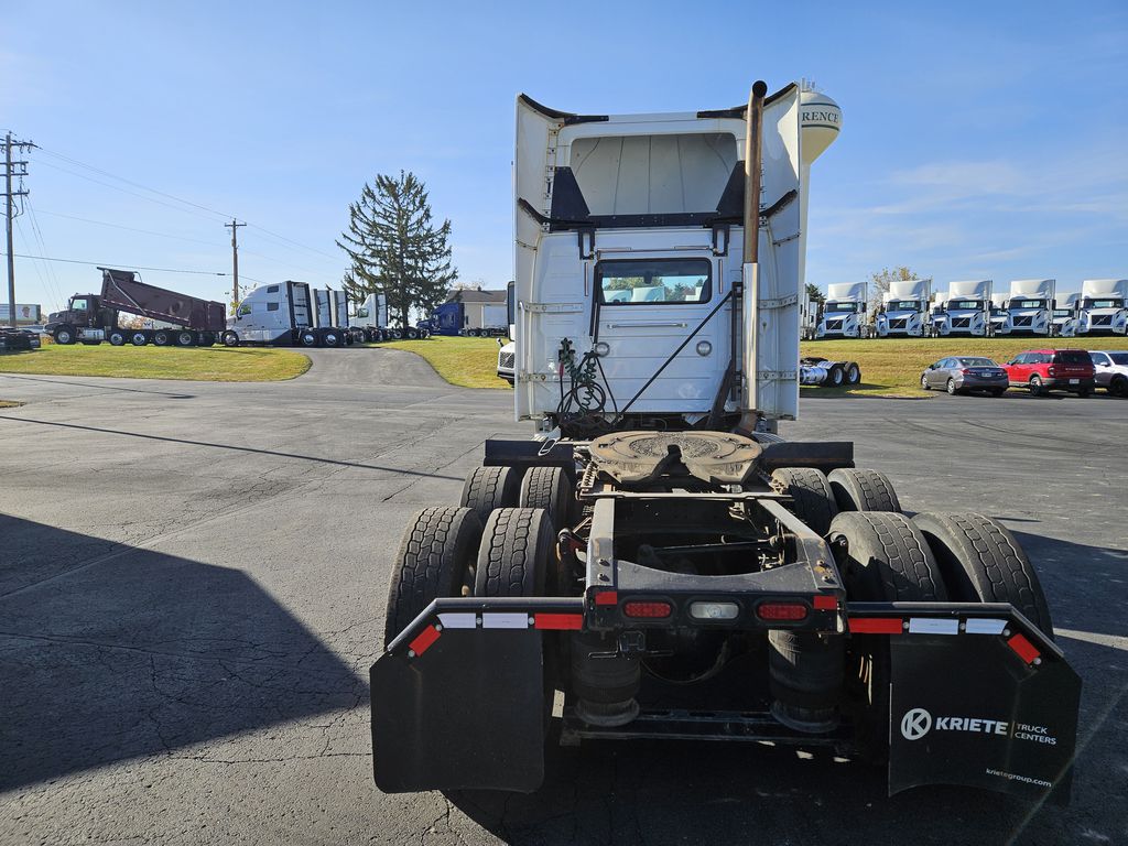 2018 VOLVO VNR64T-300 V900058U - image 4 of 6