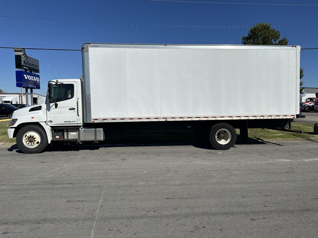 2019 HINO 338 H58958U - image 2 of 6