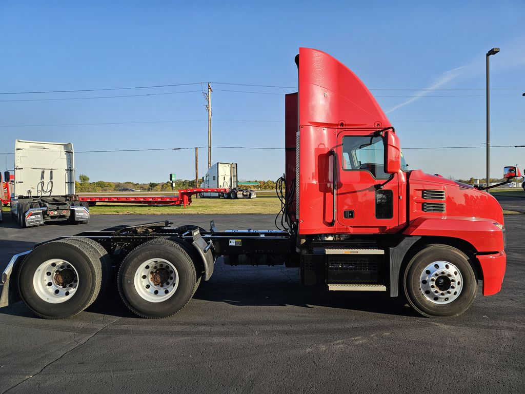 2019 MACK ANTHEM MAC2674U - image 6 of 6