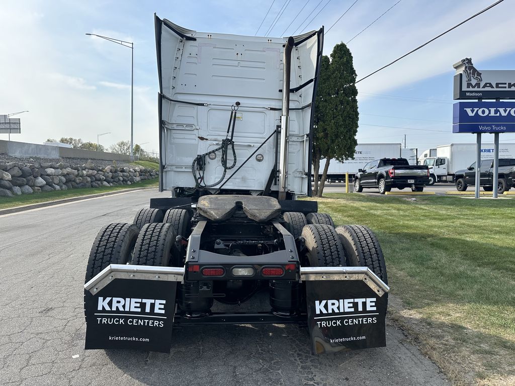 2019 VOLVO VNL64T760 V889660U - image 4 of 6