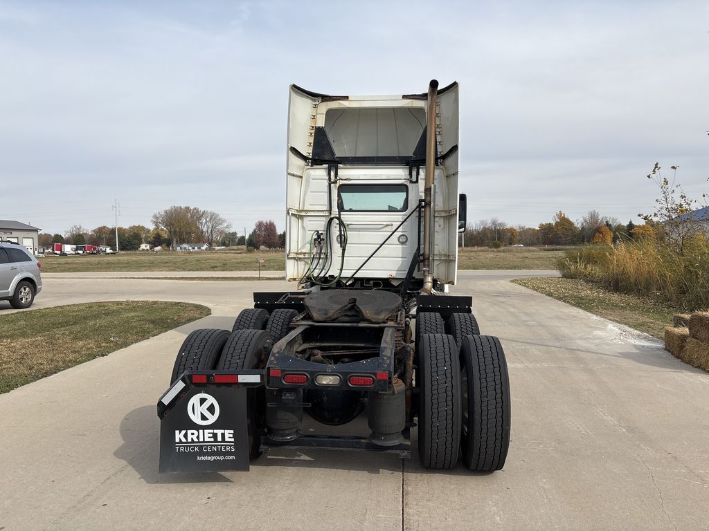 2019 VOLVO VNR64T-300 V901625U - image 4 of 6