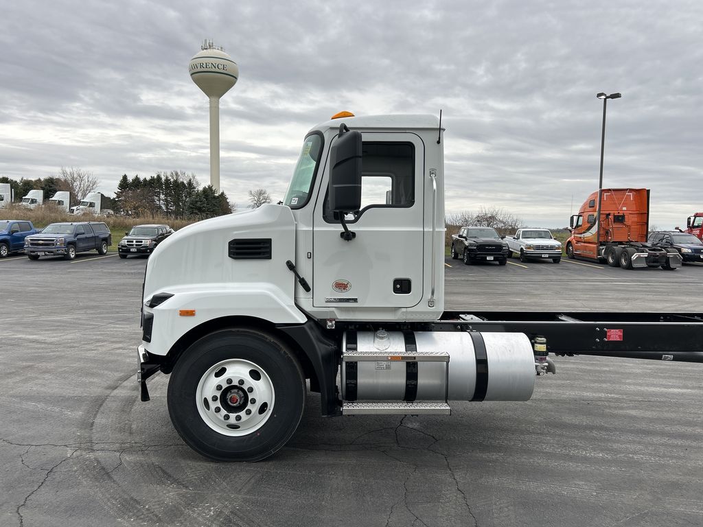 2025 MACK MD642 MMD017406 - image 2 of 6