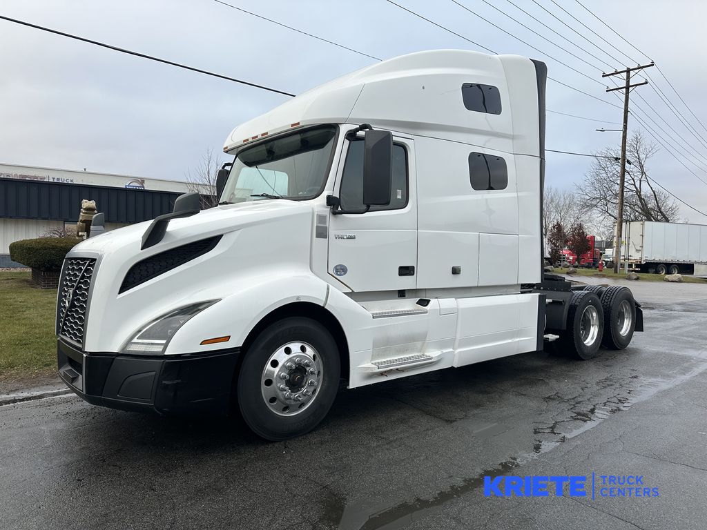 2019 VOLVO VNL64T760 V902903U - image 1 of 6