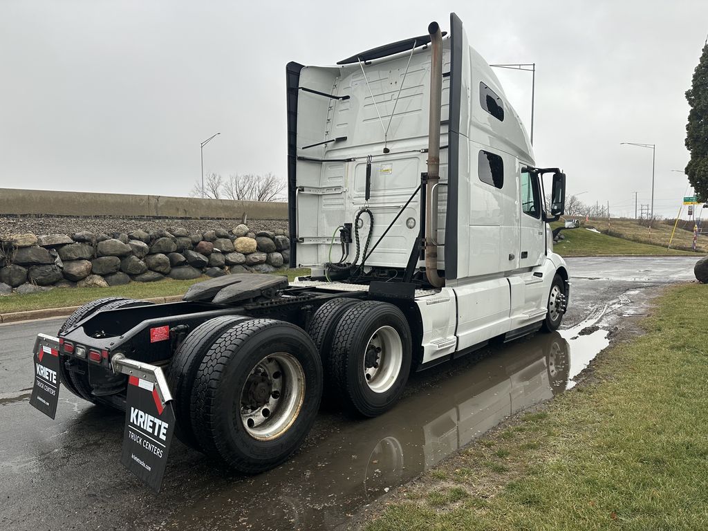 2019 VOLVO VNL64T760 V899661U - image 5 of 6