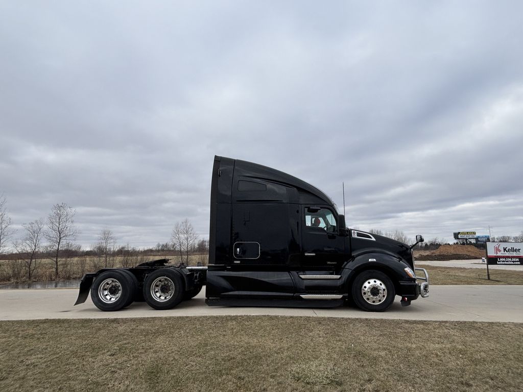 2020 KENWORTH T680 KW410481U - image 6 of 6