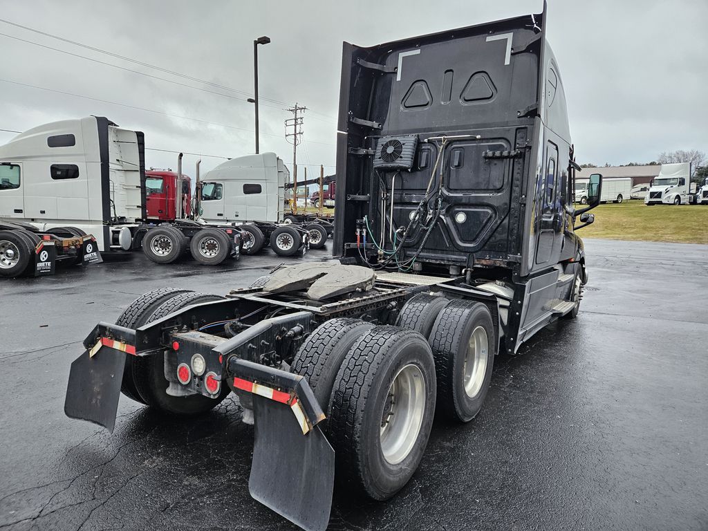 2021 FREIGHTLINER Cascadia FR1341U - image 5 of 6