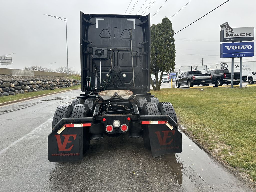 2021 FREIGHTLINER Cascadia FR1342U - image 4 of 6