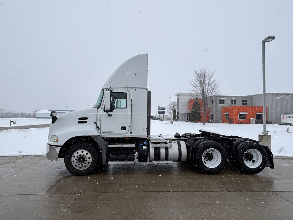 2016 MACK CXU613 MAC58474U - image 2 of 6