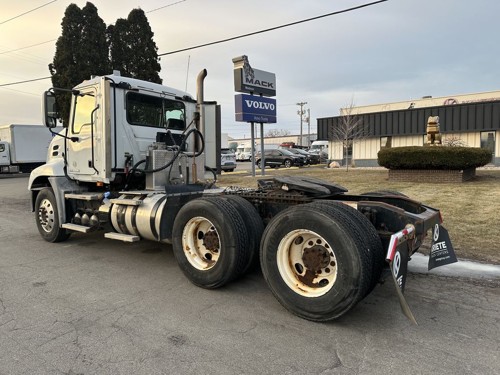 2016 MACK CXU613 MAC56728U - image 3 of 6