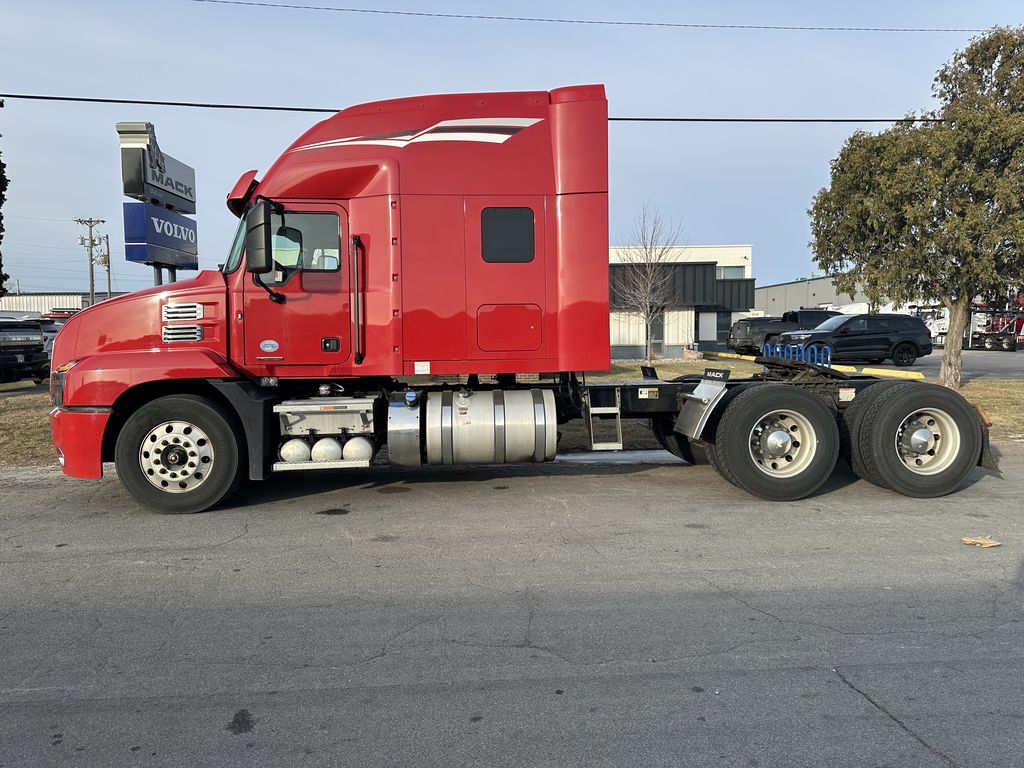 2019 MACK AN64T MAC1290U - image 2 of 6