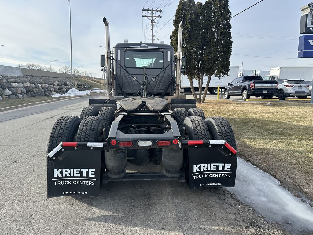 2019 MACK PI64T MAC2766U - image 4 of 6