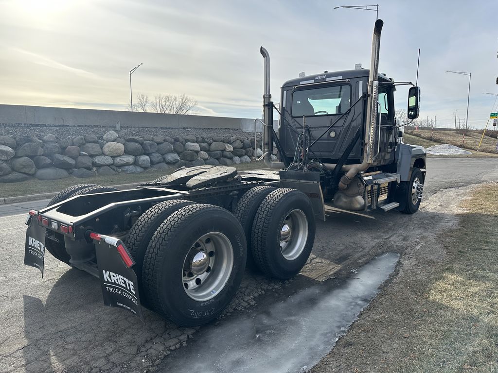 2019 MACK PI64T MAC2766U - image 5 of 6