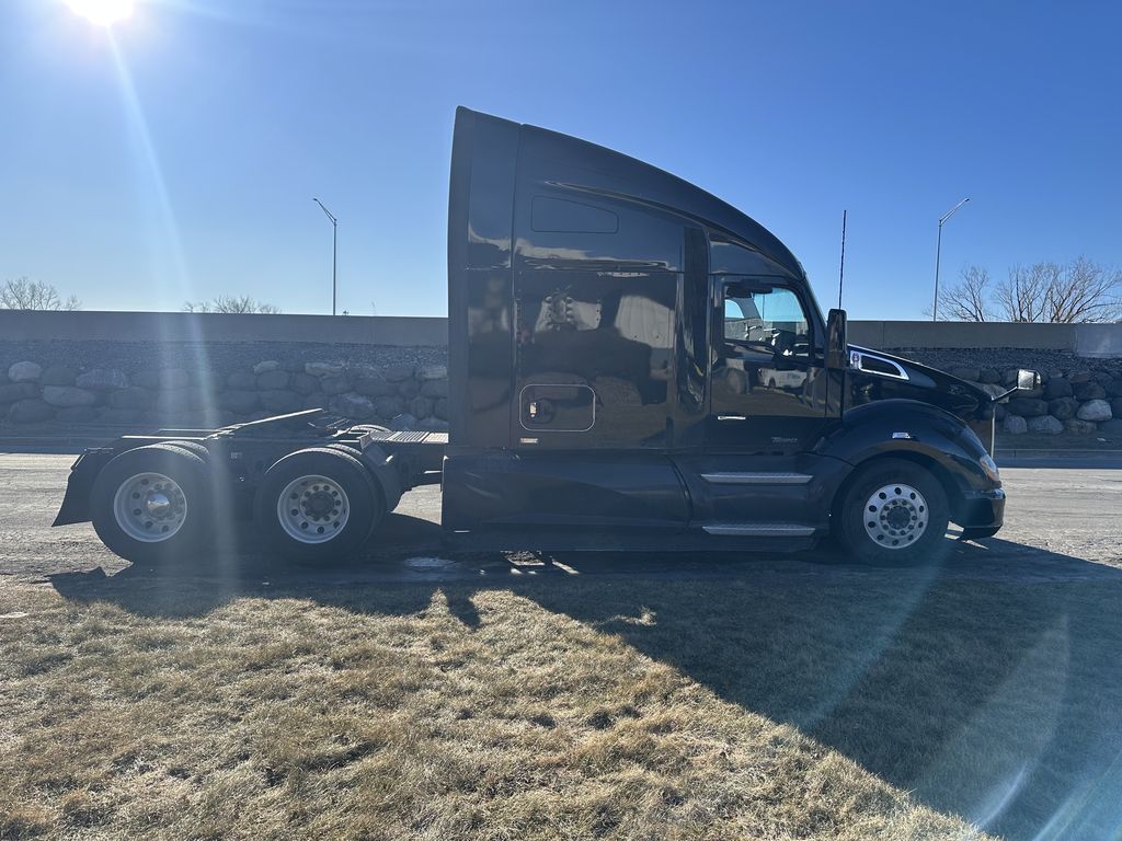 2020 KENWORTH T680 KW410482U - image 6 of 6