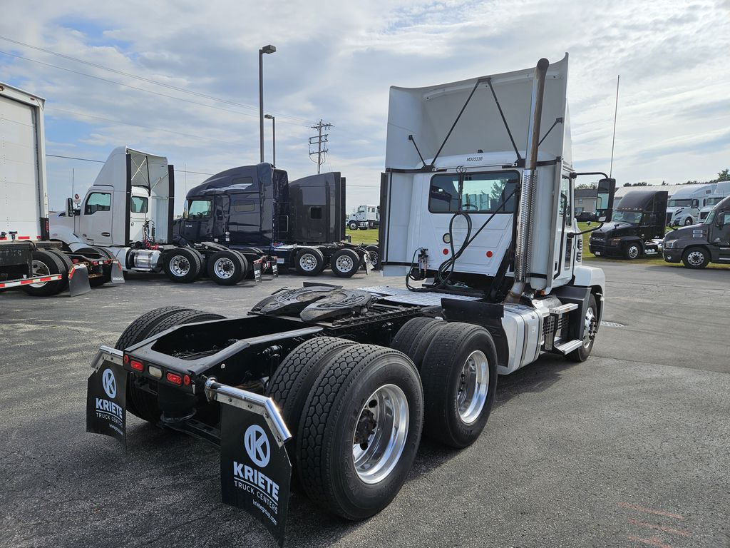 2020 MACK AN64T-TADC MAC5336U - image 5 of 6