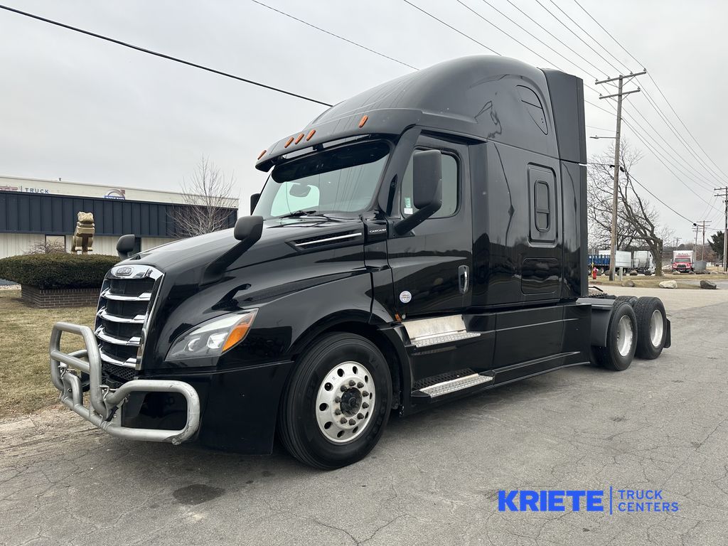 2021 FREIGHTLINER Cascadia FR1342U - image 1 of 6