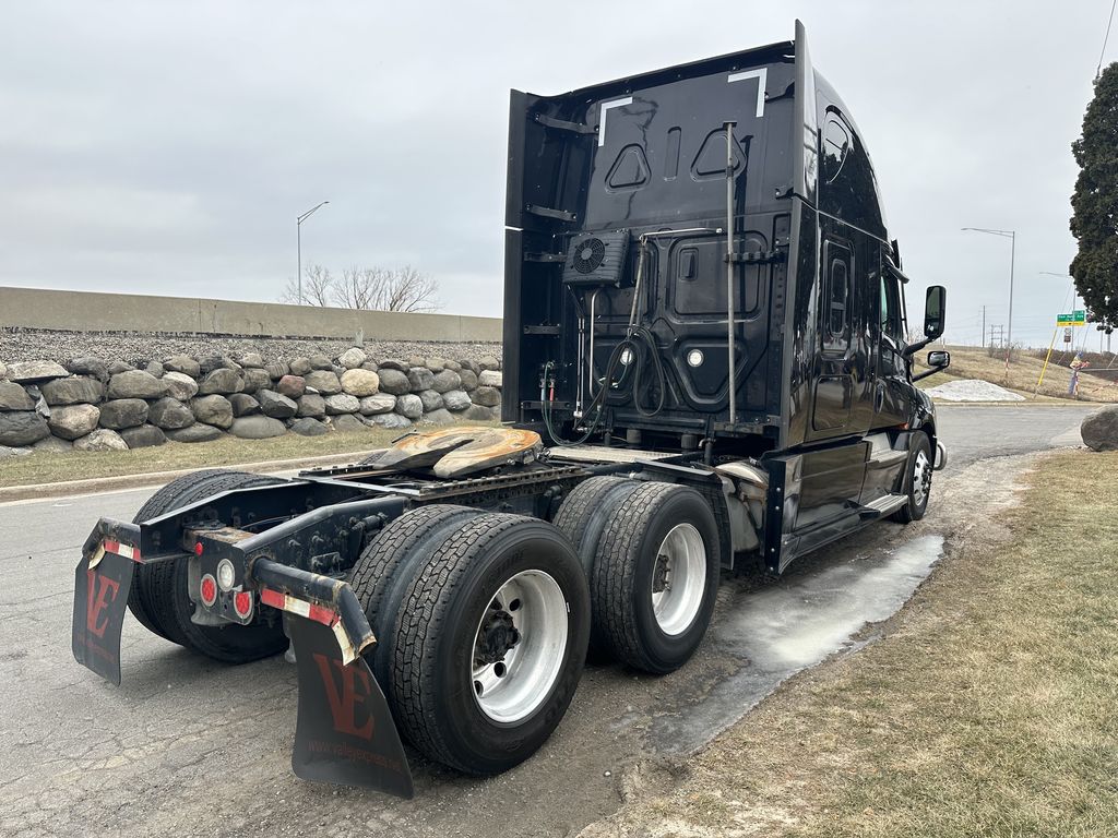 2021 FREIGHTLINER Cascadia FR1342U - image 5 of 6