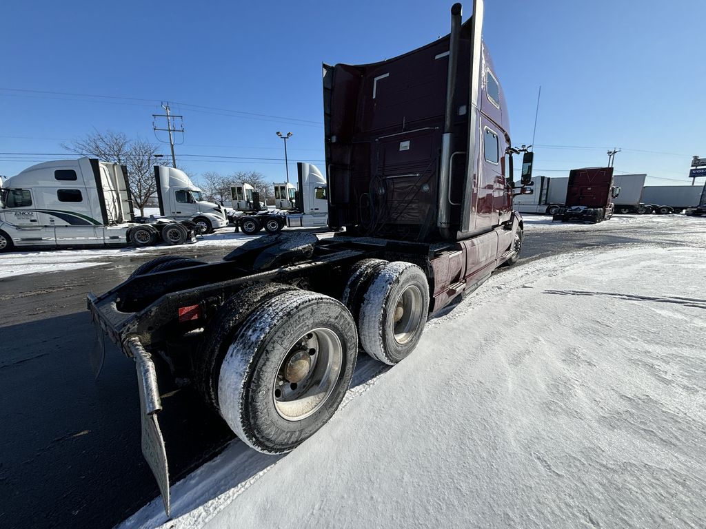 2022 VOLVO VNL64T860 V283304U - image 6 of 6