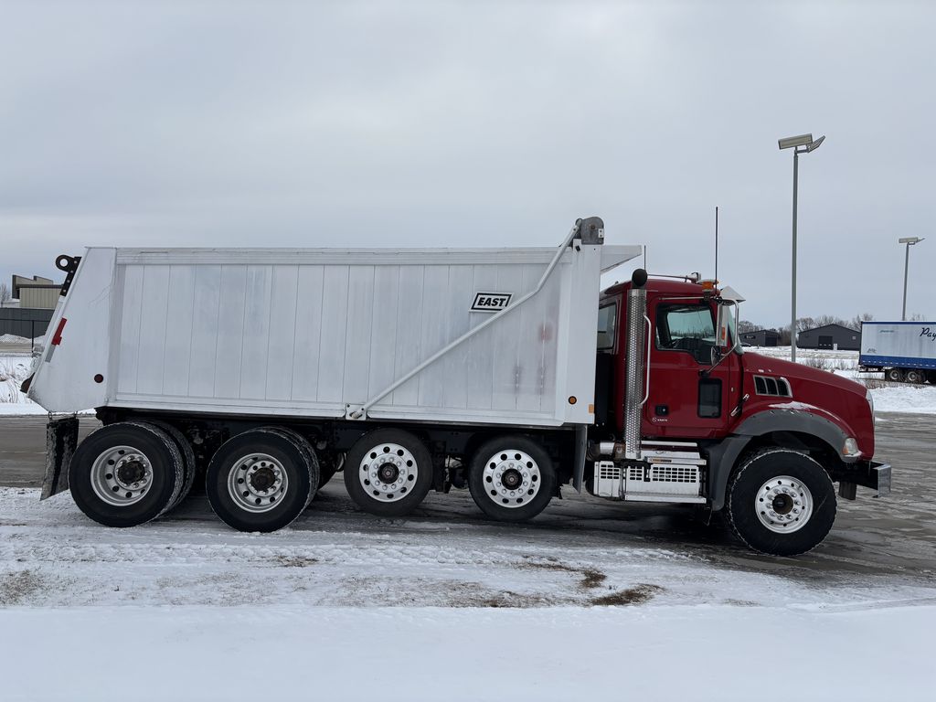 2020 MACK GRANITE MAC6386U - image 6 of 6