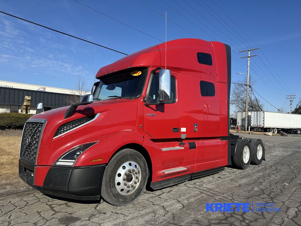 2022 VOLVO VNL64T760 V296878U - image 1 of 6