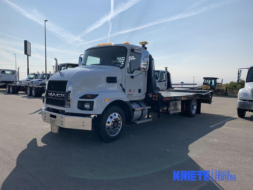 2025 MACK MD642 MMD017281 - image 1 of 6