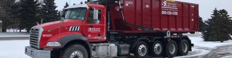 GU813 HOOK LIFT TRUCK