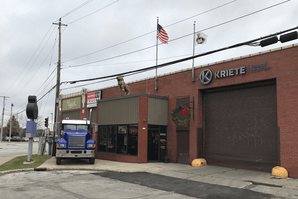 Kriete-Truck-Center-Milwaukee-Cropped
