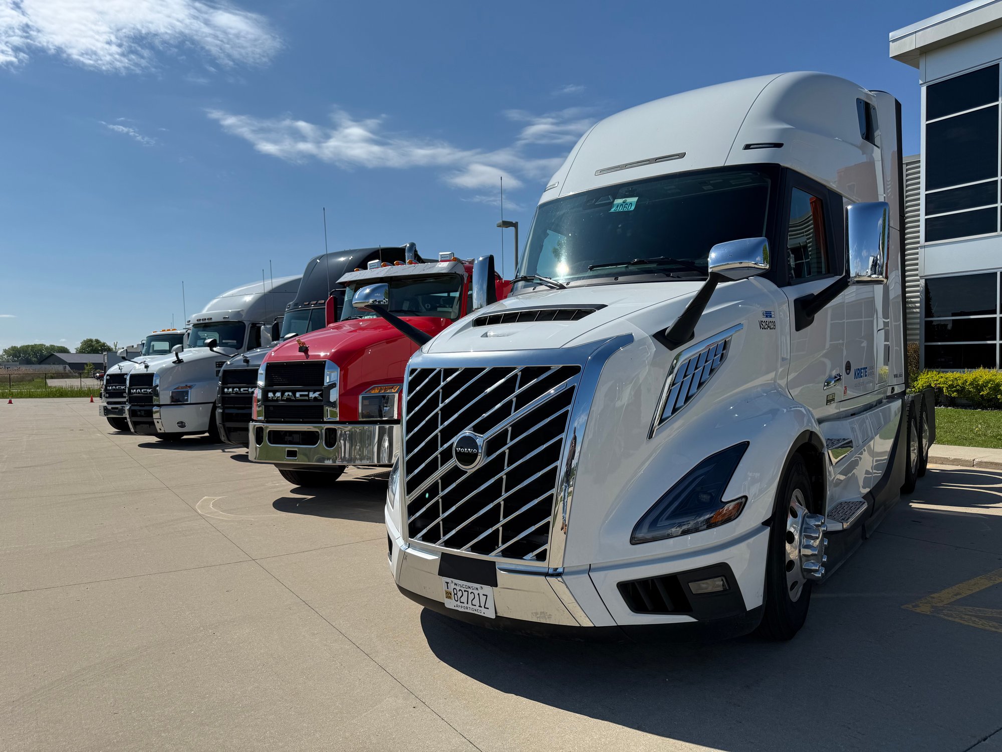 Kriete Truck Center - Fond du Lac - Volvo Trucks Dealer