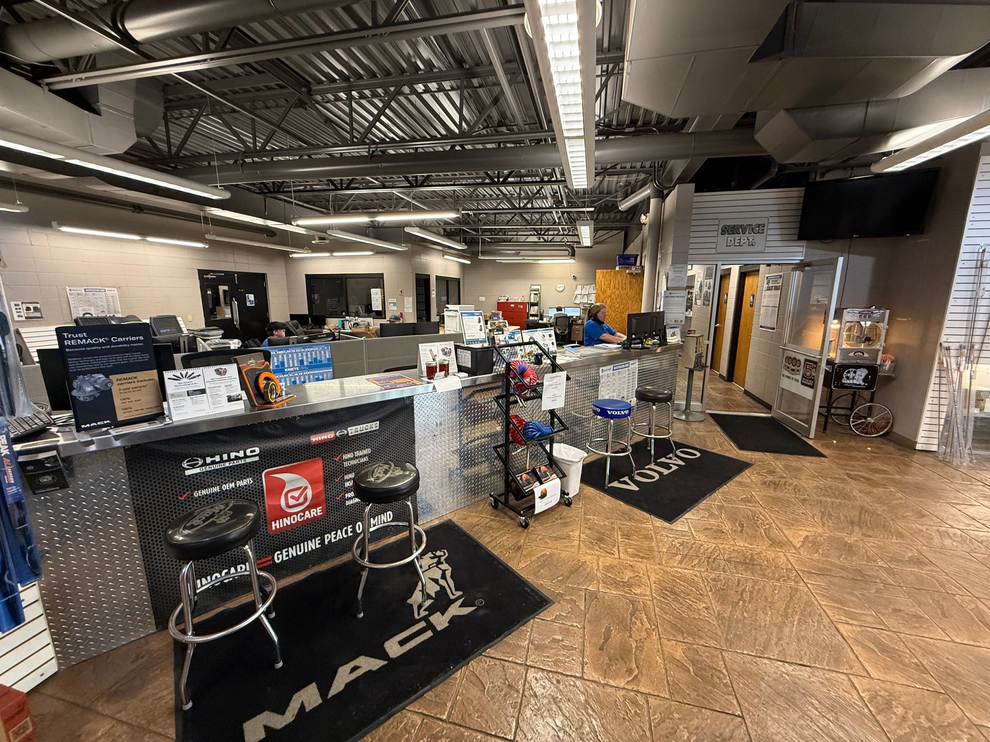 Kriete Truck Center - Green Bay - Parts Showroom
