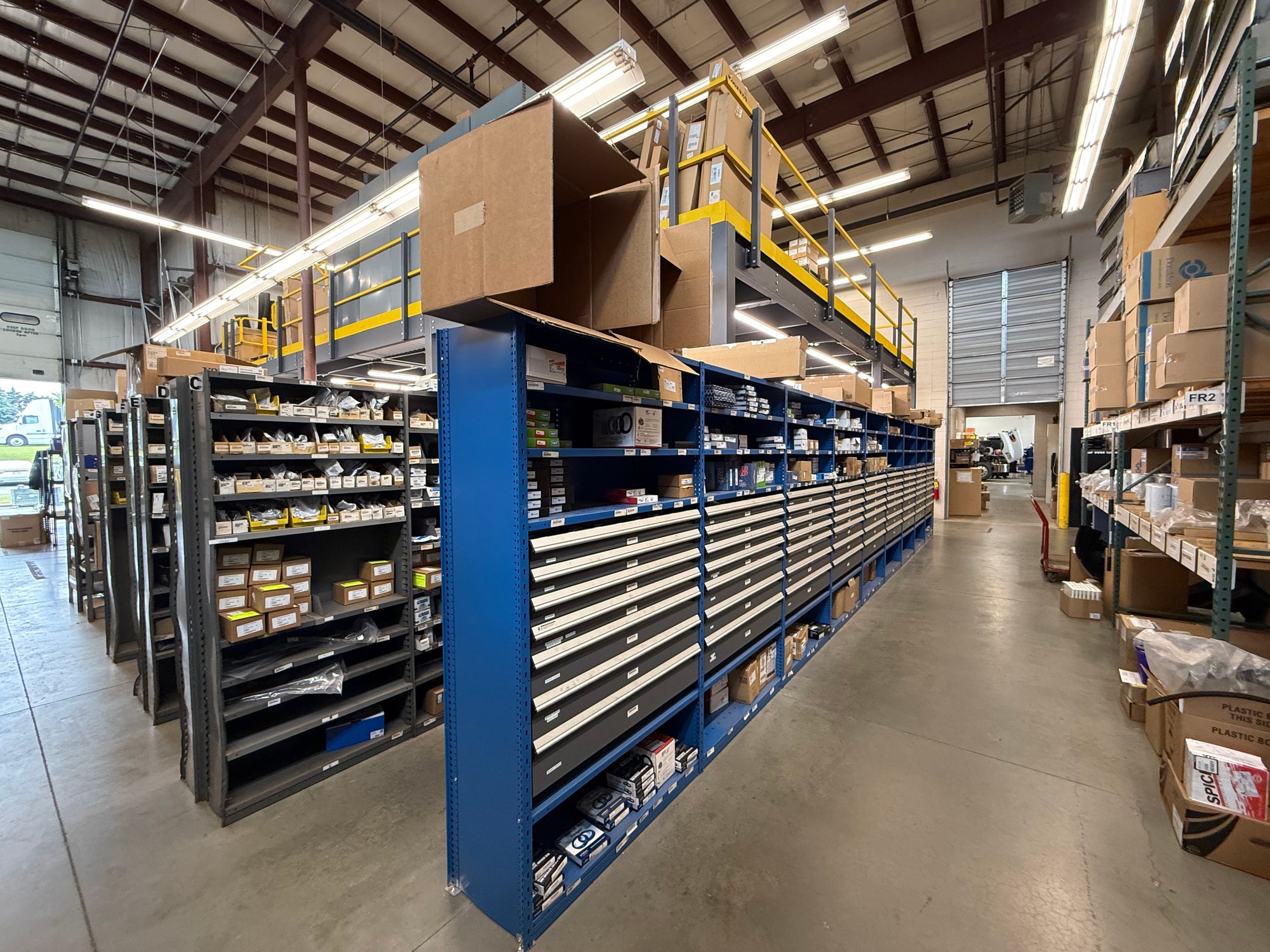 Kriete Truck Center - Green Bay - Parts Warehouse
