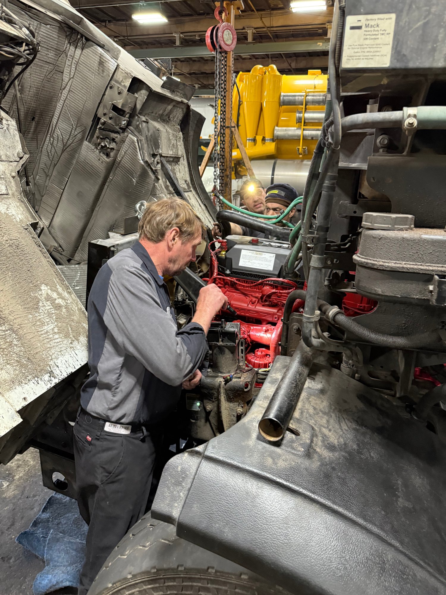 Kriete Truck Center - Milwaukee - Technicians