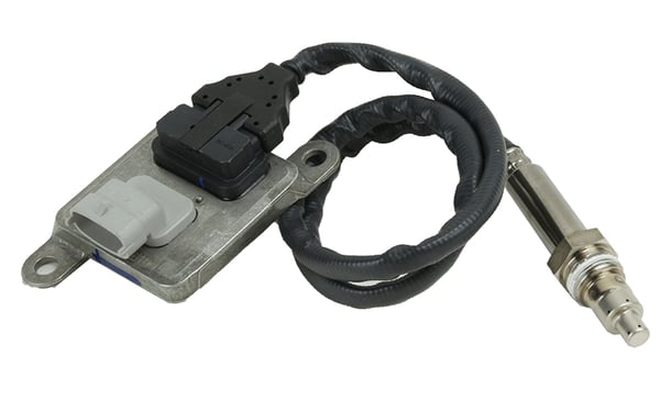 Slide images of Nitrogen Oxide (NOX) Sensor for Volvo VN and VNL Models