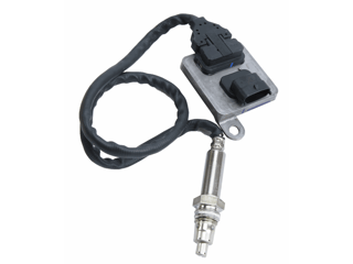 Slide images of KAMP Post-SCR NOX Sensor for Mack and Volvo