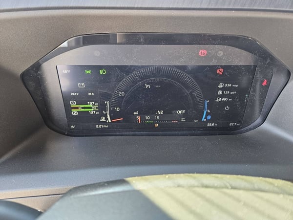 Slide images of 2025 VOLVO VNL64T860
