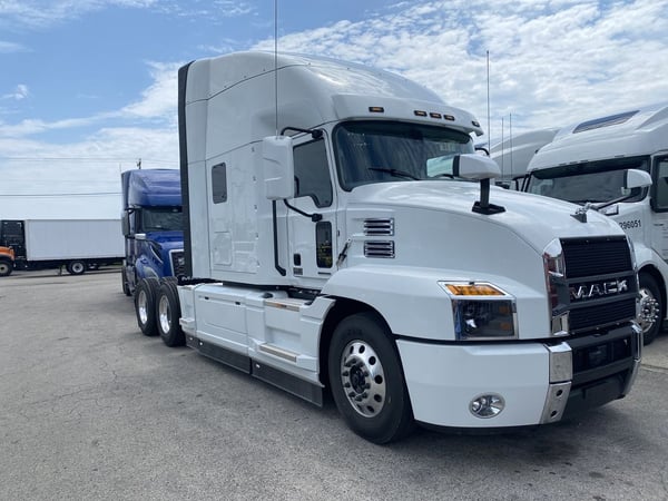 Slide images of 2025 MACK AN64T SLPR
