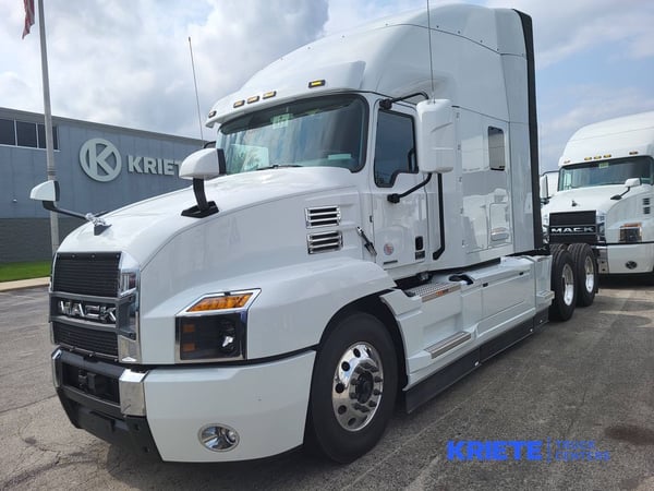 Slide images of 2025 MACK AN64T SLPR