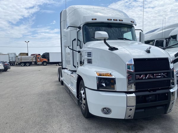 Slide images of 2025 MACK AN64T SLPR