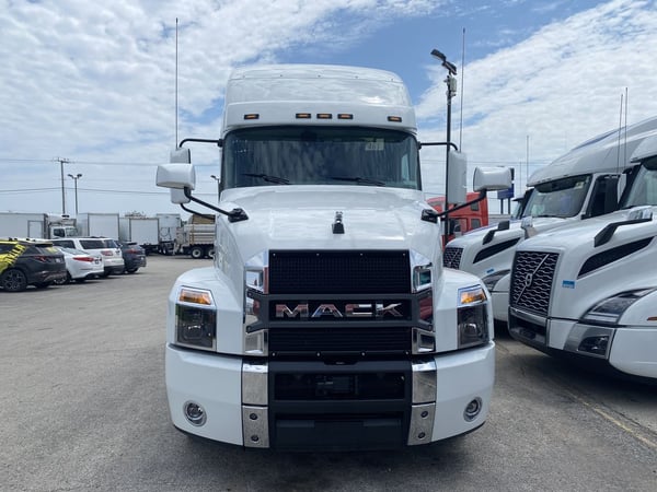 Slide images of 2025 MACK AN64T SLPR