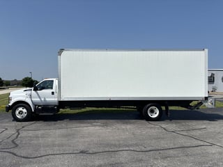 Slide images of 2023 FORD F-650