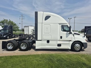 Slide images of 2023 FREIGHTLINER CASCADIA