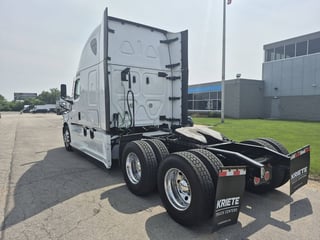 Slide images of 2023 FREIGHTLINER CASCADIA