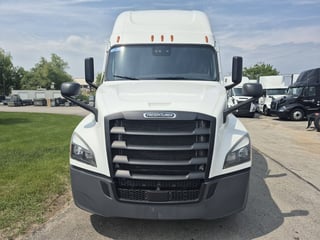 Slide images of 2023 FREIGHTLINER CASCADIA
